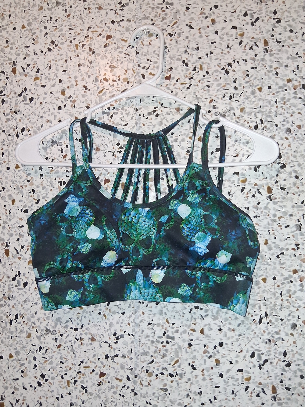 Constantly Varied Gear Aquatic Skull Sports Bra Size Medium Turquoise Crossback